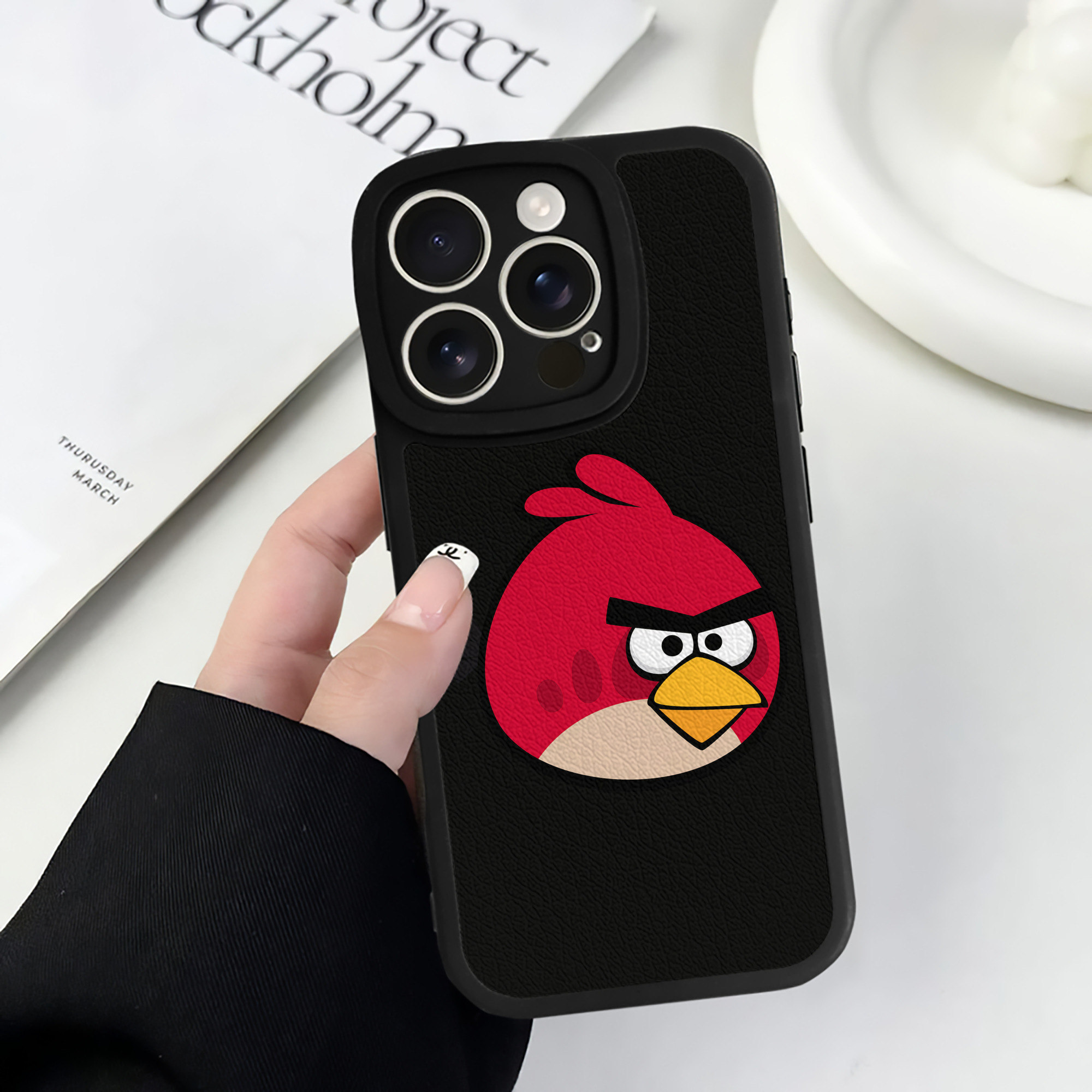 （画像用） Angry Birds アングリーバード 【iPhone 16シリーズ対応】シリコンスマホケース（レザー調） 材質：シリコン